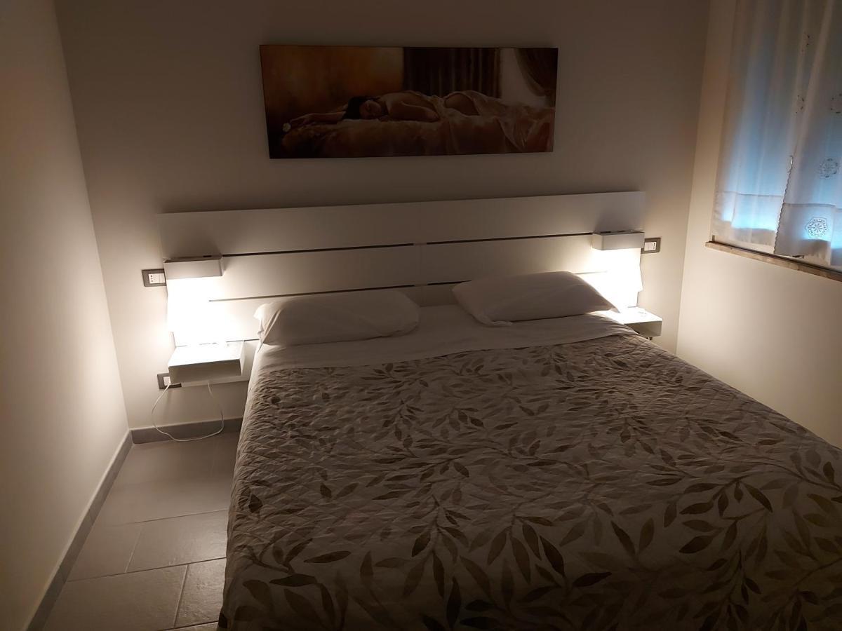 Fare Bnb - Room Del Parco レッジョ・エミリア エクステリア 写真