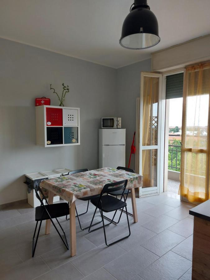 Fare Bnb - Room Del Parco レッジョ・エミリア エクステリア 写真