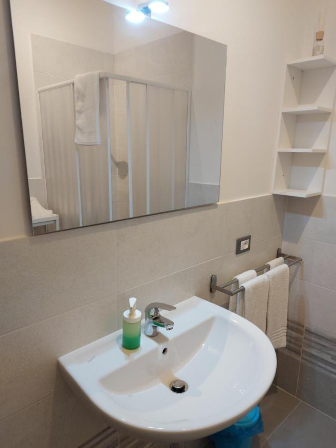 Fare Bnb - Room Del Parco レッジョ・エミリア エクステリア 写真