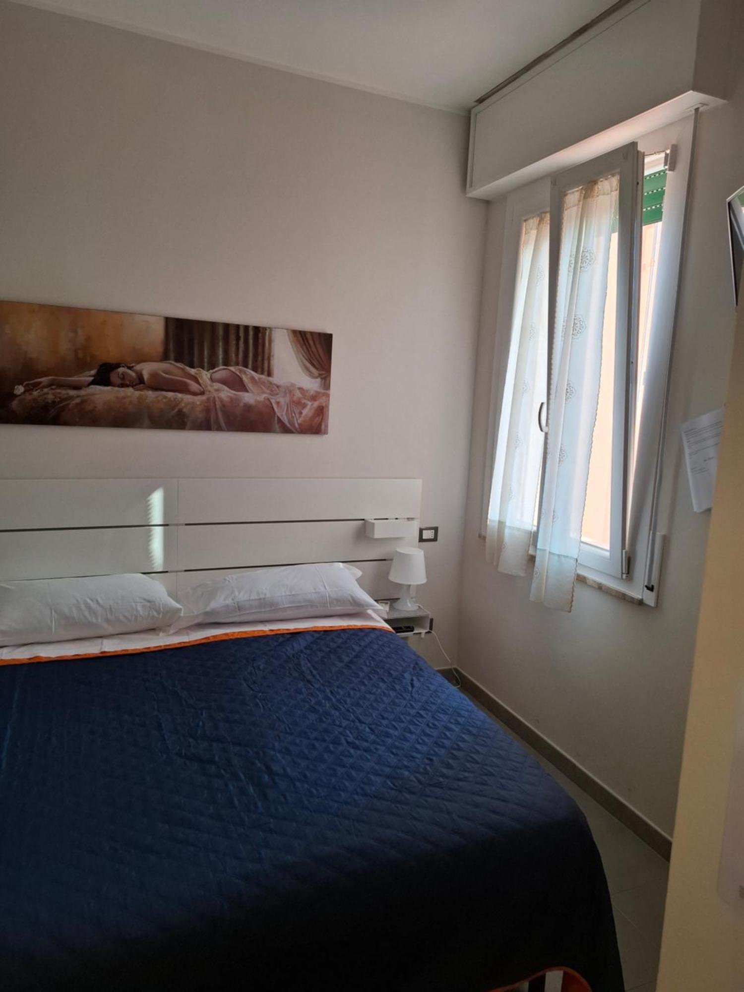 Fare Bnb - Room Del Parco レッジョ・エミリア エクステリア 写真